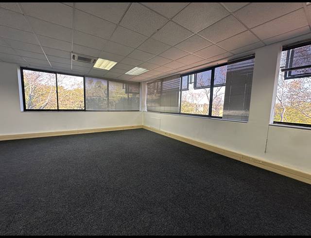 302M² OFFICE TO LET IN WOODMEAD
